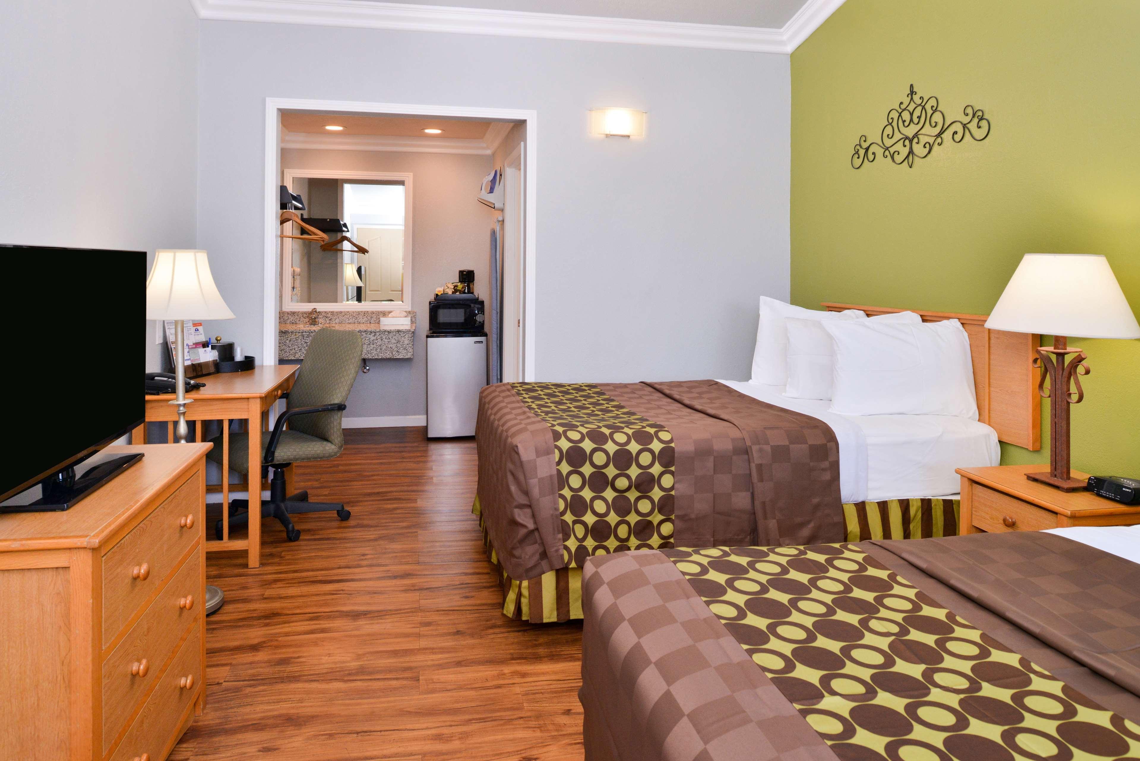 Americas Best Value Inn Los Banos Exterior photo